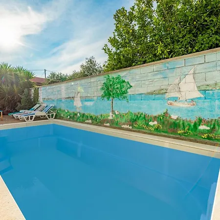 Tatil Evi Rosales *
