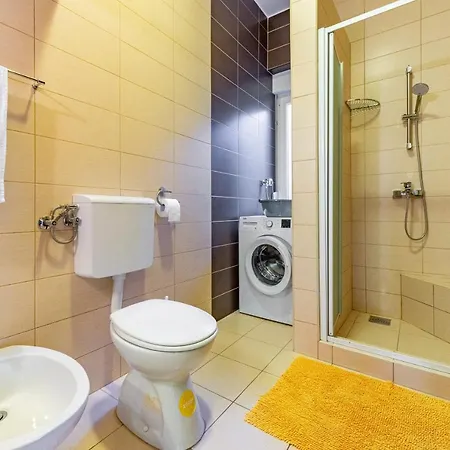 Rosales Tatil Evi *