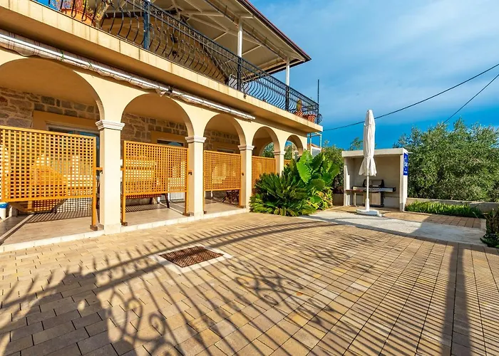 Rosales Дом отдыха Углян