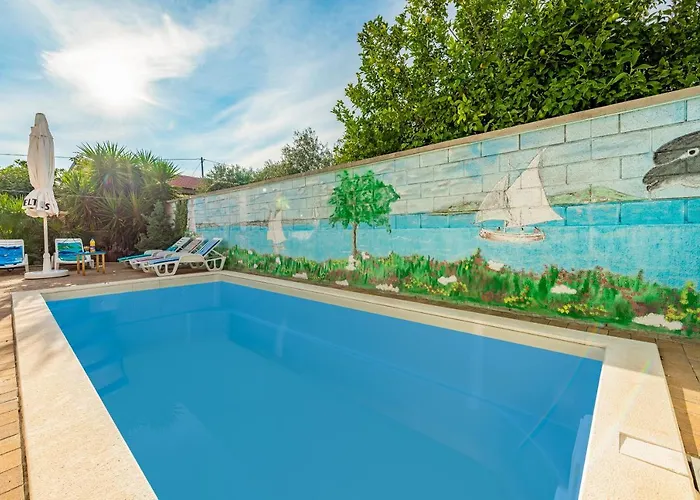 Дом отдыха Rosales *