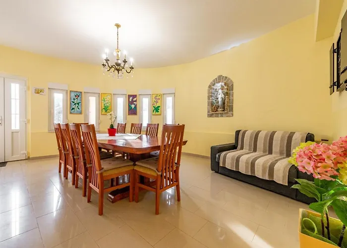 Rosales Дом отдыха Углян